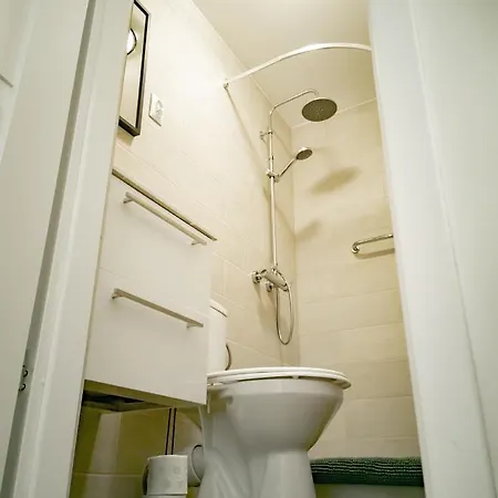 Cis Bed & Breakfast 4*