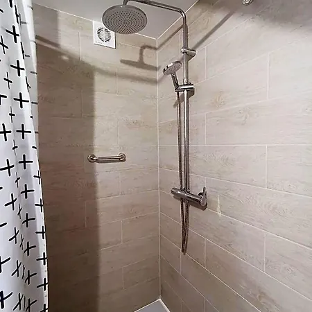 Cis 4*