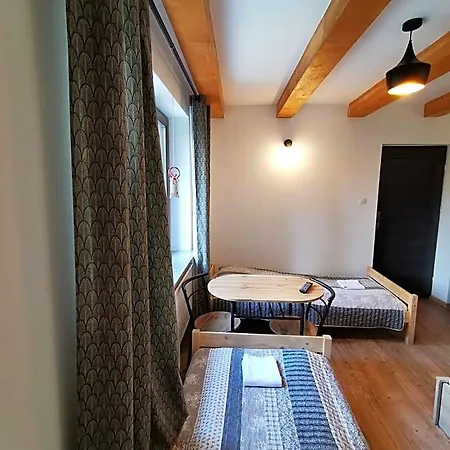Cis B&B